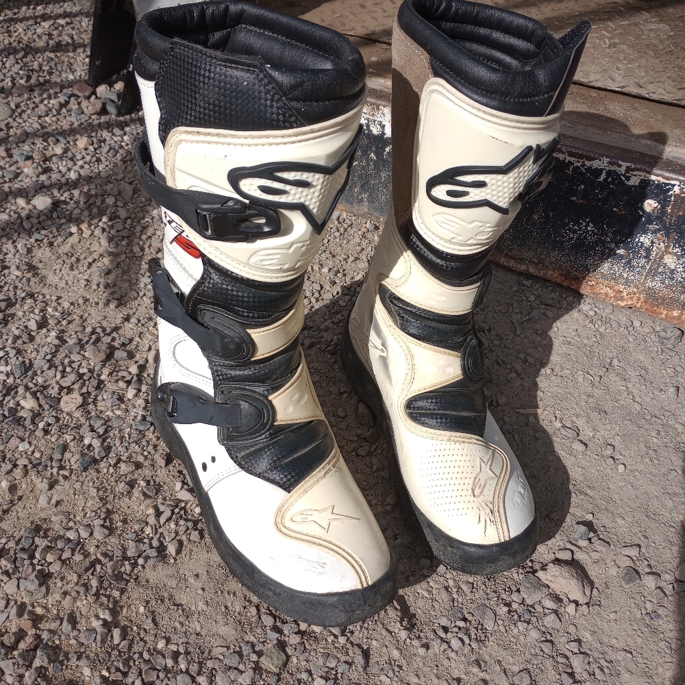 Alpinestar tech 4 motorcycle boots